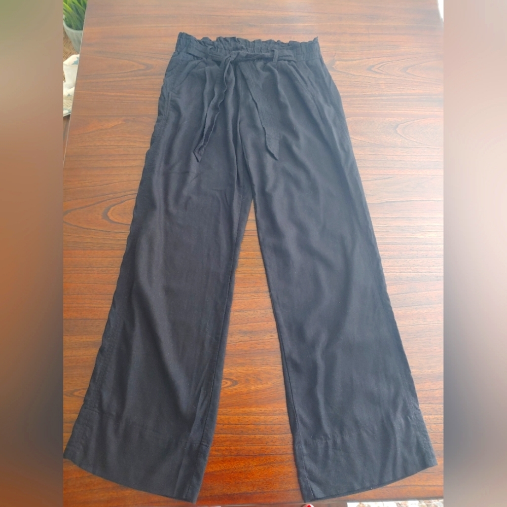 Wide Legged Linen Pants